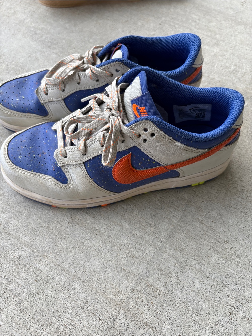 Nike Kids Blue and Orange Low-Top Sneakers with Light Gray Panels